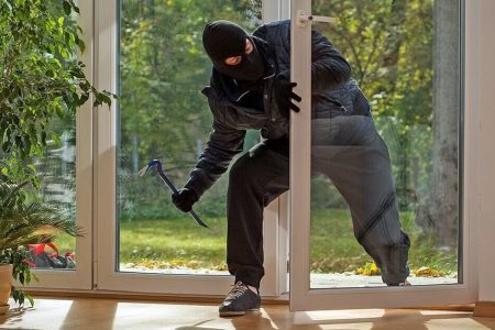 دستگیری سارق حرفه ای منازل میاندوآب